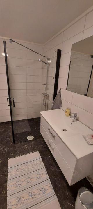 Varjjatgeainu Apartment Nesseby Varangerbotn Экстерьер фото